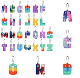 Alphabet 26 Letters Bubble pers Key Ring Sensory Push Bubbles Keychain Finger Game Press Ball Puzzle Charms Tie Dye Rainbow Co3922358