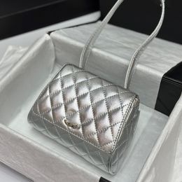 Kvinnor vintage handtag väskor designer väska 22 cm crossbody axel väska silver hårdvara lyxhandväska läder matelasse klaff mynt handväska pochet kort hållare sacoche