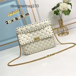 Square Shoulder Crossbody Stud Vallen Lock Designer Womens Chain Style Sheepskin Star Small Bag Casual High-quality Bags Buckle One Rivet 40WT