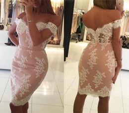 2018 Cute Lace Short Prom Dresses Sweetheart Off Shoulder Sheath White Pink Knee Length Backless Party Dresses Cocktail Dresses Zi8974607