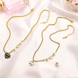 Women Elegant Classic Letter Clover Charm Pendant Necklaces Stainless Steel Choker Sweater Chain Necklace Luxury Brand Designer Necklace 18K Gold Plated Jewelry