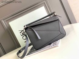 Luxury Original Loeweelry Shoulder Bags Designer for Women Men Womens Bag Puzzle Geometric Cowhide Small Medium Size Splice Bag Bag with Original Logo