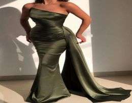 Gorgeous Hunter Green Mermaid Prom Dresses 2022 Sexy Strapless Sleeveless Pleats Ruffles Long Evening Gowns Women Occasion Wears F2266323