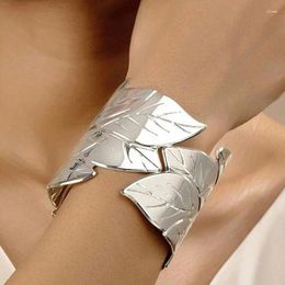 Bangle Silver Color Leaf Shape Cuff For Women Gold Leaves Hinge Vintage Girls Party Jewelry Street Wear Accessories