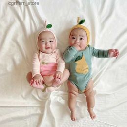 Rompers Ins Baby Rompers Fruit Print Boys Girls Cotton Long Sleeve Romper Hat 2pcs Sets Peach Pearl Cute Jumpsuit Bodysuit L410