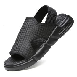 Summer 2024 Shoes for Men Casual Comfortable Outdoor Mens Beach Sandals Fashion Air Cushion Mesh Flat Male Sandalia 240403