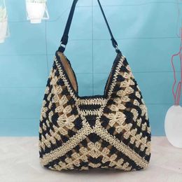 New Paper Grass Woven One Shoulder Handheld Grass Woven Bag Fashionable and Fresh Photography Women's Bag Large Capacity Hooked Woven Handbag