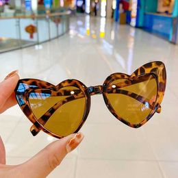 Sunglasses New Trendy Cool Childrens Colorful Shiny Square Sunglasses Girls Trendy Fashionable Cute Sun Glasses Kids Eyewear 240416