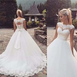 Lace Applique Wedding Dresses Bridal Ball Gown Sleeveless Scalloped Neck Sweep Train Corset Back Ribbon Bow Castle Country Custom Made Plus Size Vestidos
