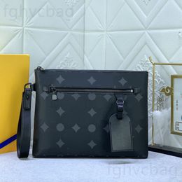 High Quality Fashion Classic wild With box Ladies luxury bag city handbags designer male handbag purse clutch mini pochette New computer design bag