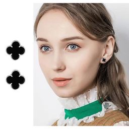 Whole Designer Earrings 925 Sterling Silver Plated Stud Earrings Small Four Leaf Clover Charm Earrings for Women Jewelry4302069