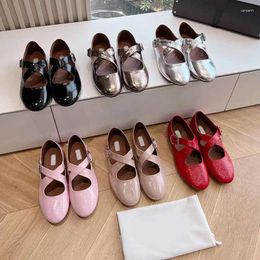 Casual Shoes High-end Round Head Leather Designer Comfortable Cross Square Buckle Flat Fashion Elegant Loafers Ballet