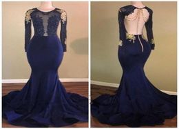 Navy Blue Arabic Long Sleeves Evening Dresses Jewel Sheer Neck Appliques Lace Prom Dresses Mermaid Style Open Back Sexy Party Gown2635418