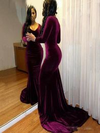 Sexy Plus Size Velvet Prom Dresses for Black Girls Long Sleeves Mermaid Sexy Vneck Formal Party Dress Court Train Long Evening Go6646203