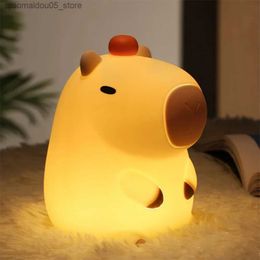 Lamps Shades Silicone Capybara Night Light Portable USB Charging Animal Touch Control Light with Timed Function for Home Bedroom Decoration Q240416