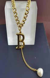 21NEW Fashionable new pendant necklace sweater chain popular logo for men and women2470186
