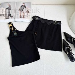 Two Piece Dress Designer 2024 Fashion Women's Pie Skirts Suer 2 Pcs Set Sleeveless Metal Tops High Waist Casual Lady Skirt DIYM