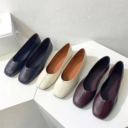 Casual Shoes Leather Retro Flat Round Toe Ballet Comfortable And Versatile