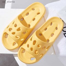 Slippers Hollow external bathroom shower slider womens summer Eva shoes soft anti slip flip indoor and outdoor sandals couple H240416 9A8I