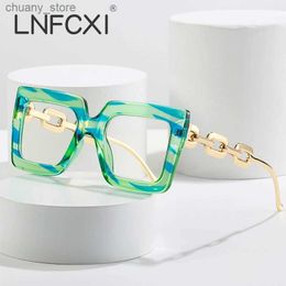 Sunglasses LNFCXI Green Striped Chain Square Anti Blue Glasses Frames Retro Men Women Optical Fashion Computer Glasses 2022 New Arrival Y240416