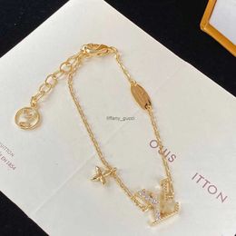 Mode Frauen Designer Halskette Choker Anhänger Kette Gold plattiert Edelstahl Buchstaben Halsketten Hochzeit Schmuckzubehör x326