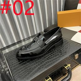 Top FMens Designer Dress Shoes Luxury couro genuíno verão 2023 Novo estilo moda quadrada de pé preto