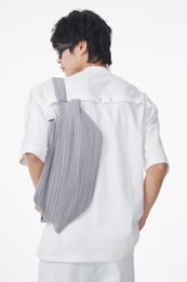 Shopping Bags YUDX Fashionable Series House Irregular Pleated Men's Bag Shoulder Crossbody Light Luxury Simple Dumpling Men