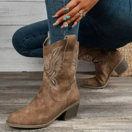 Classic Western Boots for Woman Cow Suede Pointed Toe Wedges Heel Ankle Boots Simple Comfortable Cowboy Boots Female 240408