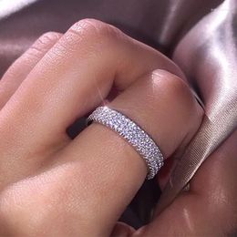 Cluster Rings Fashion Ladies Pave Zircon Daily Versatile Accessories Bridal Wedding Temperament Hand Jewellery Wholesale