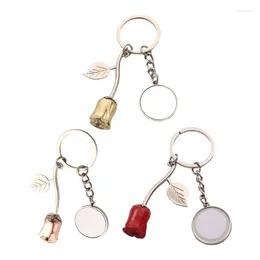 Keychains Fashion Rose Charm Keyring Heat Transfer Keychain Bag Decoration Sublimation Blank Sweet Cool