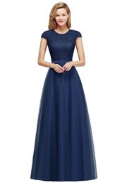 A noite elegante veste uma linha de joia de joia sem mangas maxi renda appqulies chiffon saia de baile de festas de baile de honra vestidos de dama de honra CPS1132