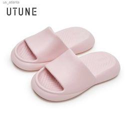 Slippers UTUNE Massage Women Mute Air Cushion Thick Sole Indoor Bath EVA Shoes Soft Slides Non-slip Men Summer Outdoor Sandals H240416 6T30