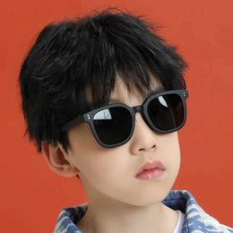 Sunglasses New Kids Sunglasses Boys Girls Sun Glasses Silicone Safety Glasses Gift for Children Baby UV400 Eyewear Fashionable Small Square 240416