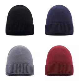 High quality selling Winter beanie men women leisure knitting polo beanies Parka head cover cap outdoor lovers fashion winters kni4587273