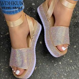 Sandals New Fashion Rhinestone Wedge Sandals Womens Summer 2024 High Heel Platform Shoes Womens Thick Sole Black and White Short and Fat Sandals J240416