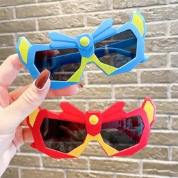 Children Cute Cartoon Personality SunglassesStreet Shooting UV400 Boys Outdoor Sun Protection Glasses Kid Classic Eyewear 240416