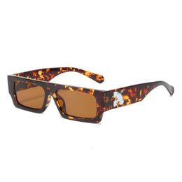 Sunglasses Offs Mens Luxury Frame Womens Brand Off Uv400 Glasse Square Fashion Glasses Sunglasse Hip-hop Punk Eyeglasses Sun Arrow X Trendy Sunglass PZTS