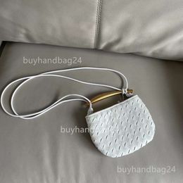 2024 Bottgas Sardine Designer Venetas Bag Girl Bags Correct Version Woven Metal Hand Mini Handbag Cowhide Design Shoulder Messenger Small Purse W1UV