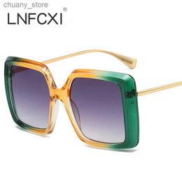 Sunglasses LNFCXI New Oversized Square Double Colour Gradient Green Yellow Sunglasses Women Fashion Shades UV400 Punk Men Sun Glasses Y240416