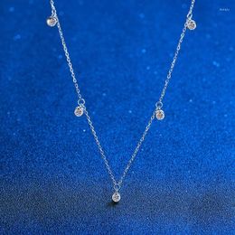 Pendants 0.5ct Luxurly D Color Moissanite Gem Pendant Round Cut 925 Sterling Silver Choker Necklace For Women Fine Jewelry Party