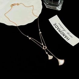 New Double Chain Fan Necklaces Designer Pure Silver designer necklace for women 18K Rose Gold Necklace White Shell Fringe choker designer Jewellery diva series gift