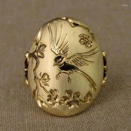 Cluster Rings Romantic Flower And Bird Carving Ring Gold Plated Animal Anniversary Gift Charm Lady Party Luxury Statement Jewelry