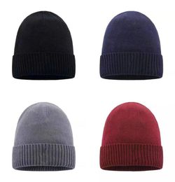 High quality selling Winter beanie men women leisure knitting polo beanies Parka head cover cap outdoor lovers fashion winters kni8917210