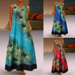 Plus Size Women Dress Fashion Peacock Feather Print Sleeveless Maxi