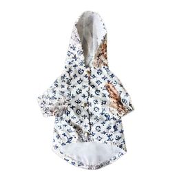 Dog Apparel White Coat Designer Giraffe Pattern Classic Letter Logo Pet Sprint Sunsn Teddy Fadou Schnauzer Cat Cardigan Jacket Drop De Ot1Fg