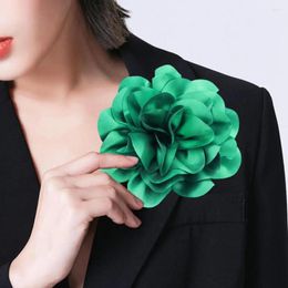 Brooches Charm Enhancing Brooch Elegant Satin Floral For Women Men Style Lapel Pin Dinner Party Exquisite Big Flower Accessory
