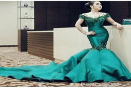 Gorgeous Appliqued Emerald Green Evening Dresses 2019 Mermaid Evening Gowns Arabian Dubai women Celebrity Dress Sweep Train Off Sh4197624