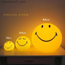 Lamps Shades Nordic Home Decoration Night Light Smiling Face Night Light Rechargeable Bedside Table Circular LED Touch Switch Table Night Light Q240416