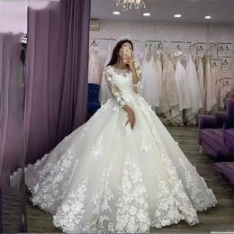 Luxury Plus Size 2024 Lace Appliques Tulle Organza 3/4 Sleeves Floor-Length Ball Gown Wedding Dress Chapel Train Custom Made