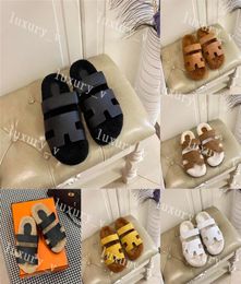 Designers chinelos de lã Sandálias de couro feminino Moda Hollo Hold Sandália de inverno mole chypre slides Slipper confortável com Box6262418